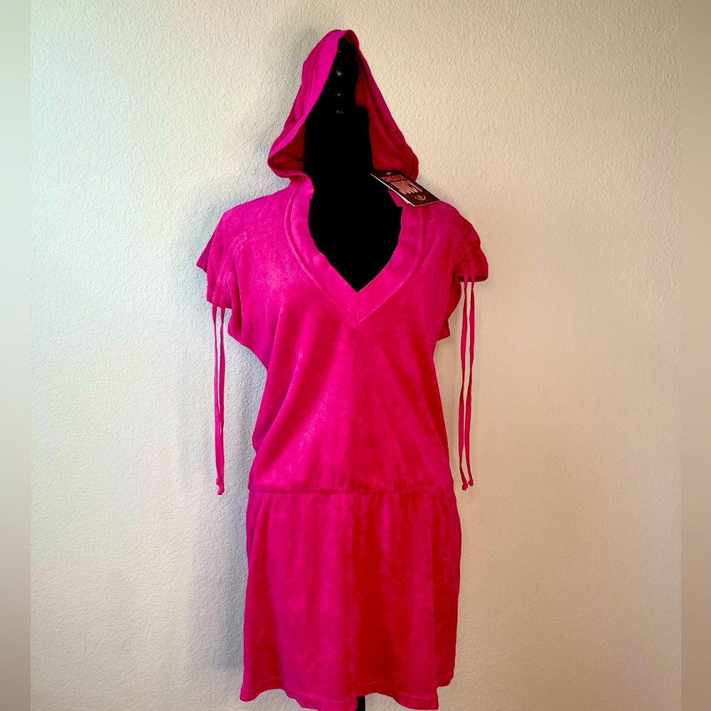 NWT Juicy Couture terrycloth cover up. Magenta size small.